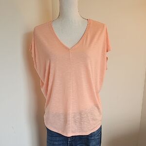 White House Black Market Peach V-Neck Short Sleeve Top